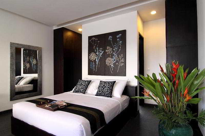 Swiss-Belcourt Sunset Aparthotel Seminyak Buitenkant foto