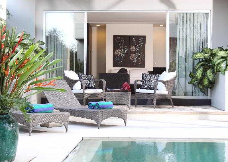 Swiss-Belcourt Sunset Aparthotel Seminyak Buitenkant foto