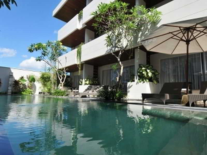 Swiss-Belcourt Sunset Aparthotel Seminyak Buitenkant foto