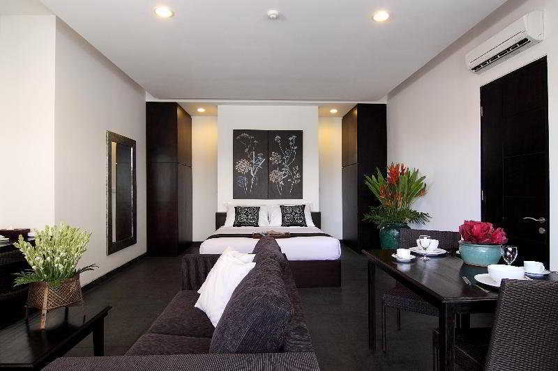 Swiss-Belcourt Sunset Aparthotel Seminyak Buitenkant foto