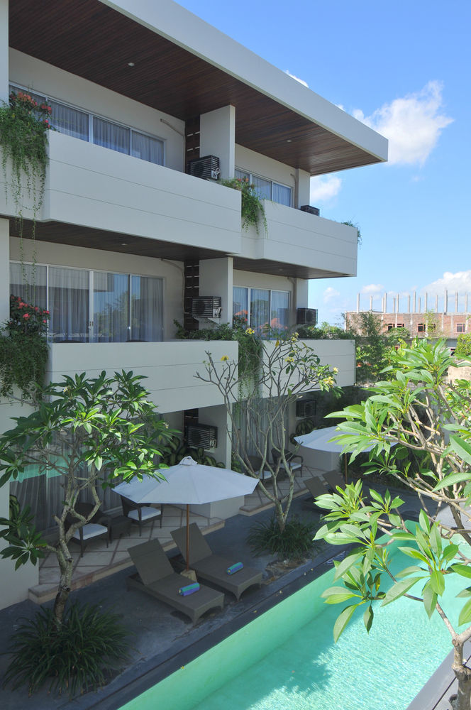 Swiss-Belcourt Sunset Aparthotel Seminyak Buitenkant foto